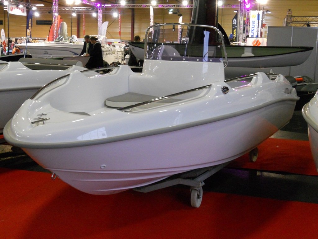 Astra 440 Open - Image 28